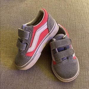 Vans toddler girl shoes. Size 5.